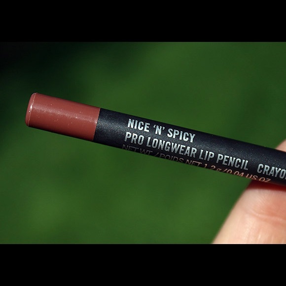 mac nice n spicy liner